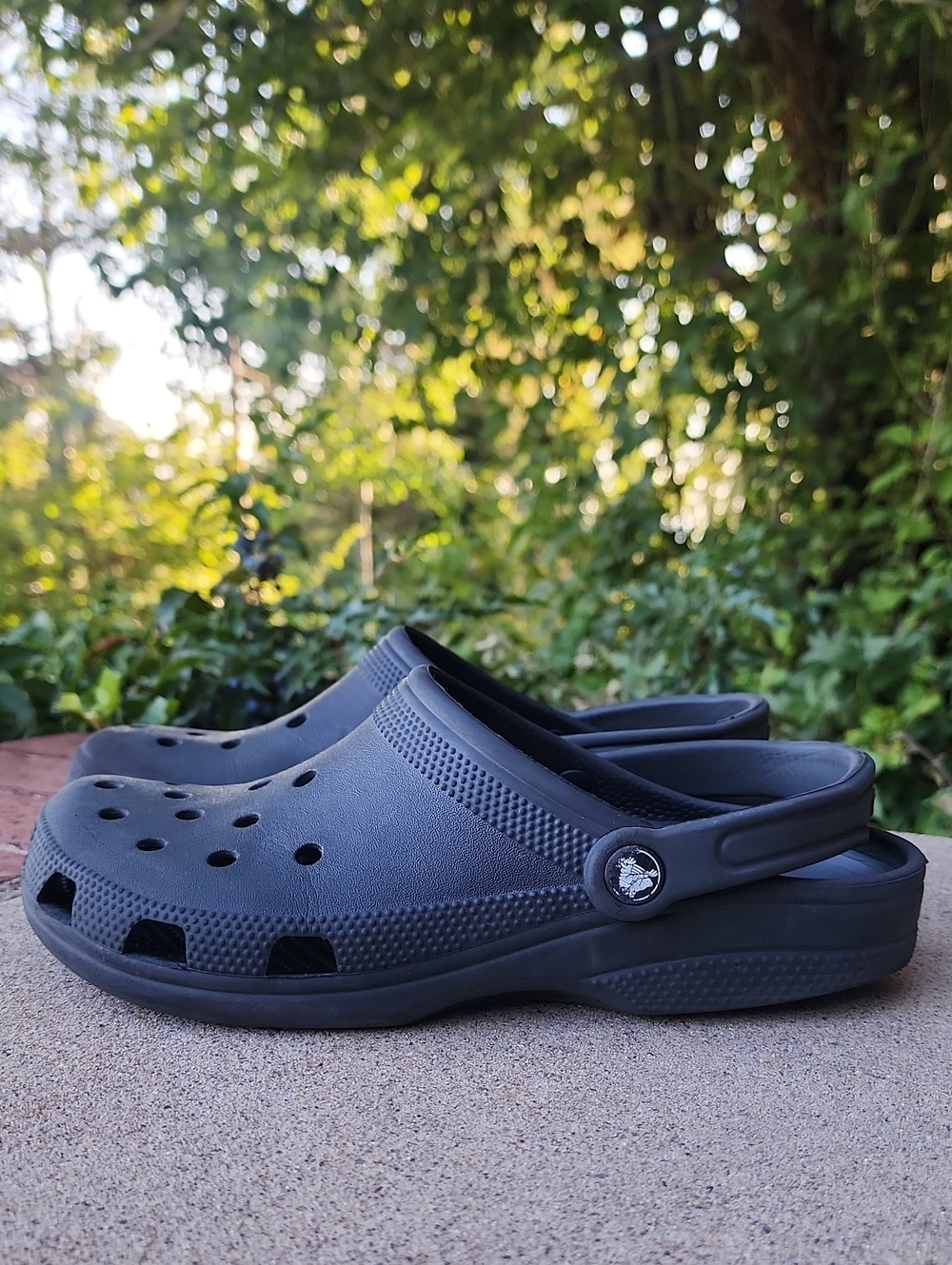 Crocs Classic Black Slip-Ons